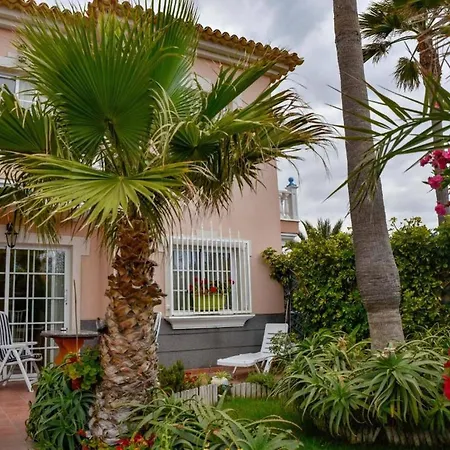 Lejlighed El Mdano With Breathtaking Pool Views
