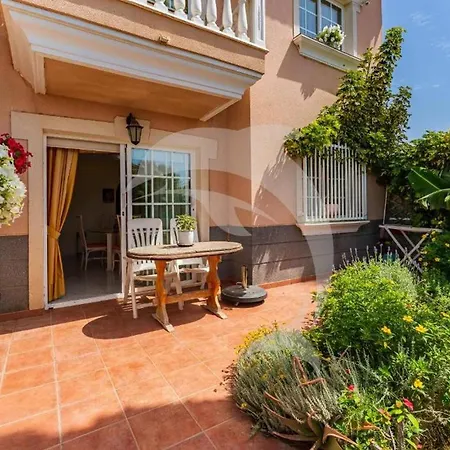 El Mdano With Breathtaking Pool Views Lägenhet *