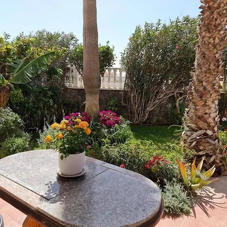 Lägenhet El Mdano With Breathtaking Pool Views *